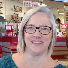 Lynette Morse's Instagram, Twitter & Facebook