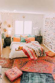 Beach Style Bedroom Ideas A Huge Skinny Space Is Excellent For A Row Of Twin Beds At A Beach House Where Lots Stylish Bedroom Cute Dorm Rooms Home Decor