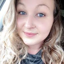 Carrie Dakin (@steels.momma)