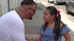 Ifj.kallai kiss erno es zenekara dicsertessek,szolt a legeny nagy busan. Bango Margit Nlc