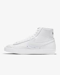 Released in 1972, the nike blazer was one of the first basketball sneakers nike ever created. Nike Blazer Mid 77 Women S Shoe Nike Sa