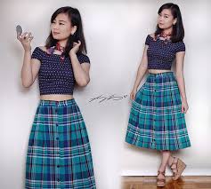 Jackie's outfits were so cute in this episode jackie burkhart, the beautiful, superficial, hilarious cheerleader from that 70s show was the breakout role for mila kunis. L Z Guess Crop Top Vintage Plaid Skirt Aldo Vintage Cork Wedges Jackie Burkhart Lookbook