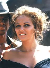 Once Upon A Time In The West Harmonica Say Goodbye Claudia Cardinale On The Set Of Once Upon A Time In The West 1968 Claudia Cardinale Cinema Tv Filmes