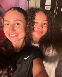 Bella Mosley (@bella_mosley_) • Instagram photos and videos