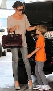 Fashion For 40 Year Old Woman 2019 Summer Fashion Victoria Fashion Victoria Beckham Style