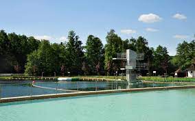 Die informationen der stadt euskirchen zum waldfreibad gibt's hier. Waldfreibad An Der Steinbachtalsperre Geoffnet Radio Euskirchen