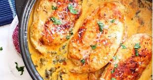 Un Bon Repas Chaud Et Reconfortant Pour Souper Ce Soir Vous L 39 Aurez Grace A C Lemon Butter Chicken Lemon Butter Chicken Recipe Chicken Slow Cooker Recipes