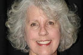 Leslie Madry's Instagram, Twitter & Facebook