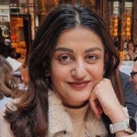 Suzi West's Instagram, Twitter & Facebook