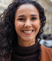 Traits That Naturally Attract Others