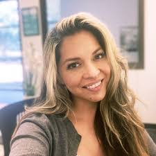 Elyse Albert's Instagram, Twitter & Facebook