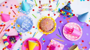 Tentu anda akan datang dan memberikan kado, selain kado anda juga harus memberi ucapan selamat ulang tahun kepada orang yang sedang merayakan ulang. Kumpulan Doa Dan Ucapan Selamat Ulang Tahun Islami Untuk Orang Terdekat Barakallah Fii Umrik Tribunnewsmaker Com