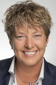 Amazon.com: Make People Matter: Cracking the Code to Increase Your  Influence, Income, and Impact eBook : Tree, Cheri, Parker, Anna,  Lesperance, Anne, Harami, Dalia, Cash, Deb, Swanson, Erik, Wildenberg,  Esther, Taets, Jaime,