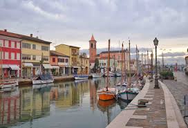 Paura al porto canale, scivola accidentalmente in acqua: Visitare Cesenatico Itinerario A Piedi Cosa Vedere In Un Giorno