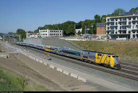Railpictures Net Photo Via 918 Via Rail Ge P42dc At Montreal Quebec Canada By Michael Berry Via Rail Quebec Canada