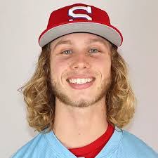 Autumn Buffington's Instagram, Twitter & Facebook