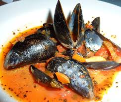 Miesmuscheln In Tomatensosse Schmecken Fruchtig Und Bringen Einen Italienischen Flair In Ihre Kuche Gonnen Sie Sich Et Essen Tomatensosse Rezept Muscheln Kochen