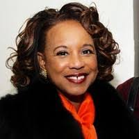 Loretta Nunez's Instagram, Twitter & Facebook