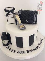 Hat Box Cake Fondant Shoe Chanel Bag Cakes For Ladies Black And White Cake Hat Box Cake Suitcase Cake Suitcase Cake Ideas