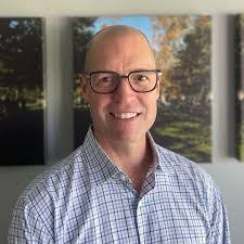 Derek Eddy's Instagram, Twitter & Facebook