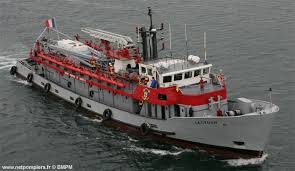 Le Bateau Pompe Lacydon Marins Pompiers De Marseille Water Crafts Boat Ship
