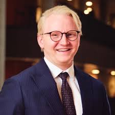 Det er med stor stolthed og glæde, at jeg pr. d. 01.02.2022 indtrådte som  partner i EDC Poul Erik Bech Hundested. Jeg ser frem til det nye eventyr  med teamet i Hundested