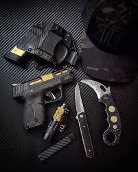 Black And Gold Carbon Fiber Pin On Gear