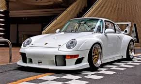 The two turbochargers provide an even higher air throughput allowing an. Francis Boodts Ar Twitter Porsche 993 Gt 2 Evo Racer Une Tres Rare Porsche 911 Gt2 Evo