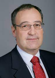 Dezember 2020 wurde parmelin mit 188 gültigen stimmen der vereinigten bundesversammlung für das jahr 2021 zum bundespräsidenten gewählt. Datei Guy Parmelin 2007 Jpg Wikipedia