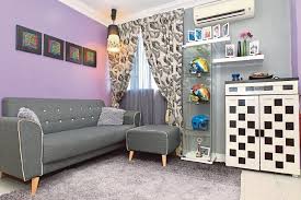 Sebenarnya mendesain ruang tamu rumah flat ini hampir mirip dengan cara mendekorasi rumah minimalis, karena konsep minimalis ini bisa diterapkan pada setiap ruangan yang sempit maupun lebar. Photo Wow Transformasi Rumah Flat Tapi Deko Ala Kondo Ini Berjaya Mengagumkan Netizen News Video Viral