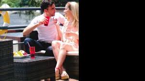 La separación de federico bal y barbie vélez, con denuncias judiciales incluidas, salpicó a laurita fernández, la bailarina que se consagró en el bailando 2015 junto al hijo de carmen barbieri y santiago bal. Fede Hoppe Y Laurita Fernandez Enamorados En Carlos Paz El Diario De Carlos Paz