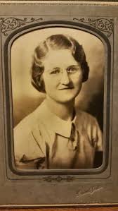 Inger Pernella Eide (1910-1999)