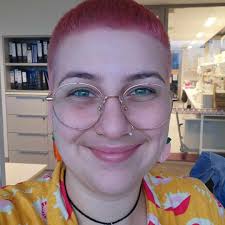 500 Queer Scientists