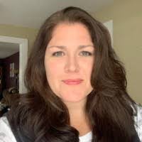 Elizabeth Vanacker's Instagram, Twitter & Facebook