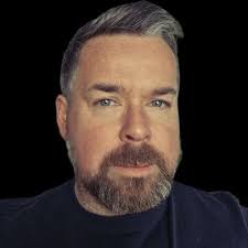 Adam McQueen (@mrmcqueen)