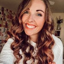 Brooke Moses's Instagram, Twitter & Facebook