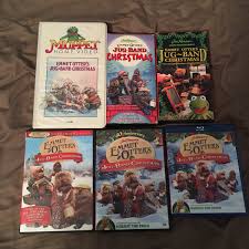 Emmet and ma otter are very poor, but they are very happy and talented singers. Muppet History On Twitter I Really Enjoy Emmet Otter S Jug Band Christmas