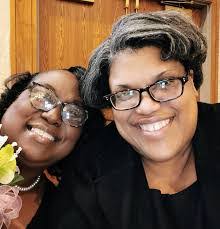 Veronica Durden's Instagram, Twitter & Facebook