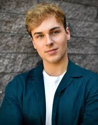 MUSIC THEATRE — Helen Pandos Management