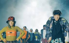 I let it rain, i clear it out i let it rain, i clear it out i let it rain, i clear it out i let it rain, i clear it out. Jhope Aus J Hope Chicken Noodle Soup Feat Becky G Facebook