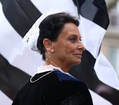 Donna Bretone in Ricamo Tradizionale Fotografia Editoriale