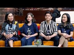 Angga menyabet penghargaan untuk kategori pemeran pasangan terfavorit bersama zara adhisty dan pemeran utama pria terfavorit, lewat perannya sebagai bima di film dua garis biru (2019) karya gina s noer. Cerita Di Balik Film Dua Garis Biru Hitam Putih 23 07 19 Part 4 Youtube