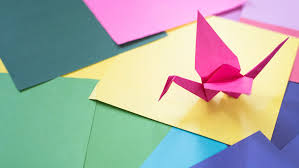 Here at origami.guide we have some great step by step instructions that will teach you how to fold some awesome origami models. Top 10 Origami Projects For Beginners