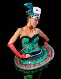 Die personenanzahl ist nur bei den wenigsten kostümen wirklich genau zu beachten und verbindlich. Die 16 Besten Ideen Zu Las Vegas Karneval Fasching Casino Kostum