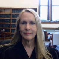 Stacy Pettit's Instagram, Twitter & Facebook