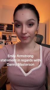 Emily Lincoln's Instagram, Twitter & Facebook