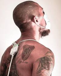Find the perfect enzo fernández stock photos and editorial news pictures from getty images. El Tremendo Tatuaje De River Que Maidana Dejo Ver En Su Revision Medica Tyc Sports
