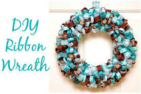 What kind of decorations do martha stewart use? 40 Diy Christmas Wreath Ideas You Can Try This Year