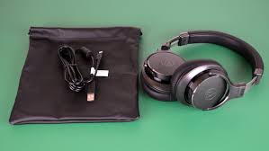 Audio Technica Ath Dsr7bt Wireless Over Ear Headphones Review Audio Technica Has Long Been An Excellent Choice For Those Looking For A Detailed Sound Quality No Wireless Headphones Review Audio Technica Headphones Review