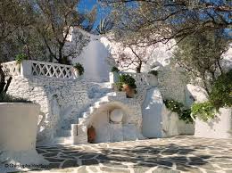 Decouvrez En Exclusivite La Maison De Salvador Dali En 2020 Cadaques Espagne Salvador Dali Maison Espagne